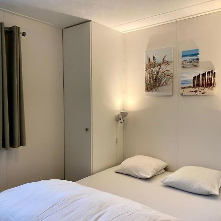 Strandhuis De Zon - Recreatiepark De Watersnip Petten Luaran gambar