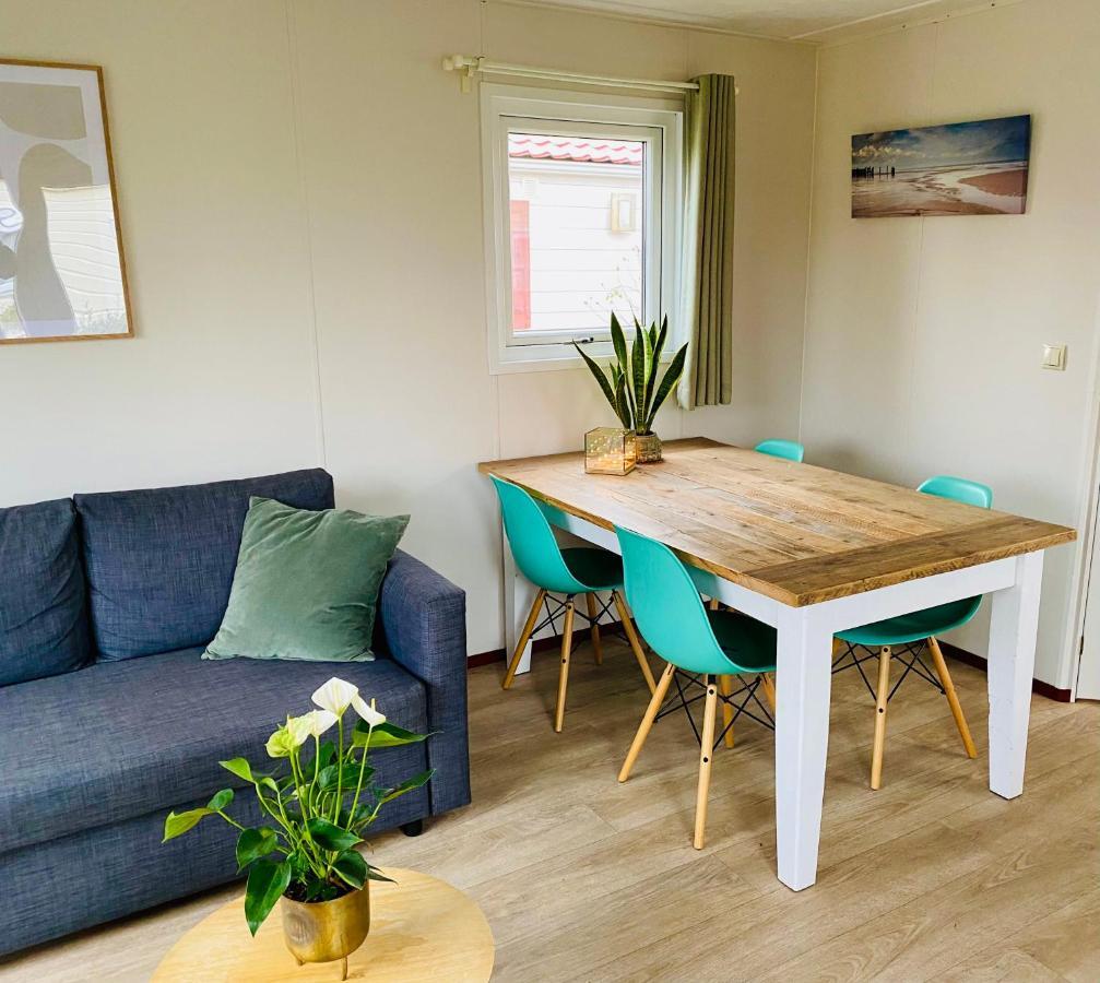 Strandhuis De Zon - Recreatiepark De Watersnip Petten Luaran gambar